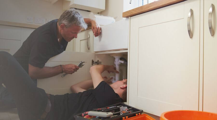 Professional burst pipe repair services in Windom, TX